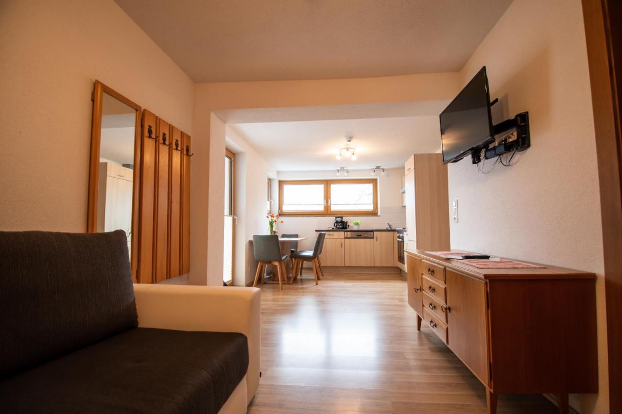 Appartamento Haus Raggl Landeck Esterno foto