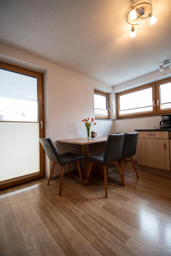 Appartamento Haus Raggl Landeck Esterno foto